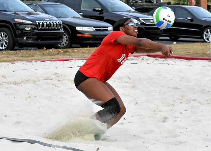 Huntingdon closes out Spring Hill Tournament