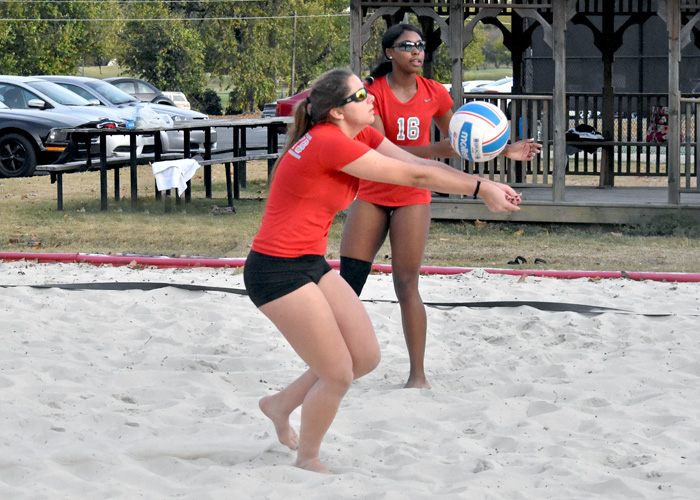 Shelby Young (front) and Audrianna Hargitt (#16) combined for 24 kills and 25 digs in two matches on Saturday. (Photo by Wesley Lyle)