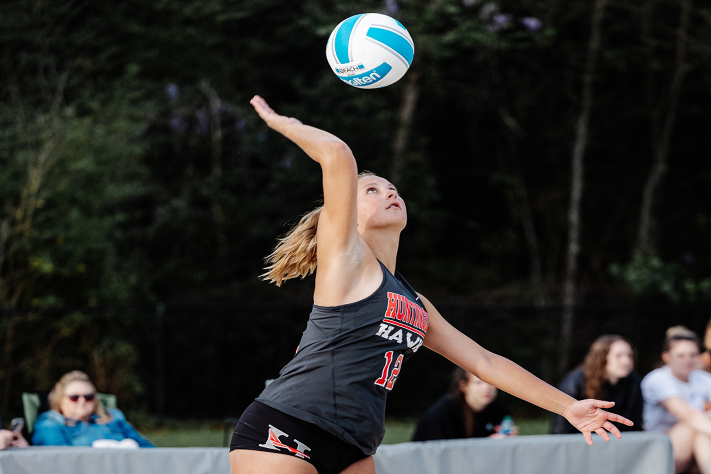 Hawks Finish Fourth at AVCA Championship