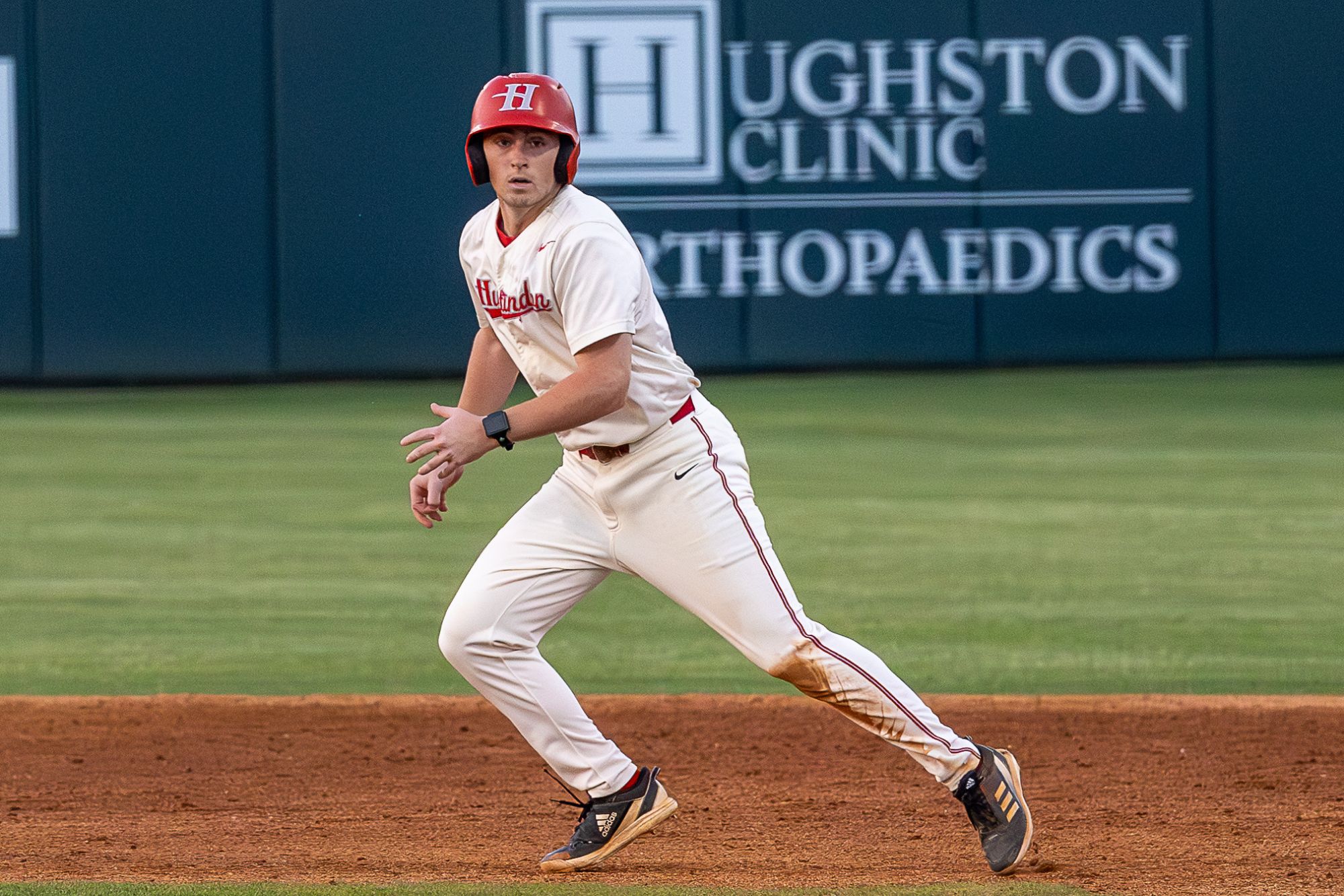 Hawks Take Midweek Matchup Over MUW