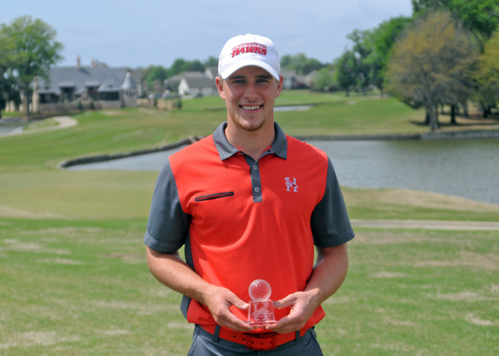Freshman Alan Anderson tied for fourth with a 1-over-par 145 in the Wynlakes Intercollegiate. Playing as an individual, Anderson shot 3-over 75 in the first round and 2-under 70 in the final round.