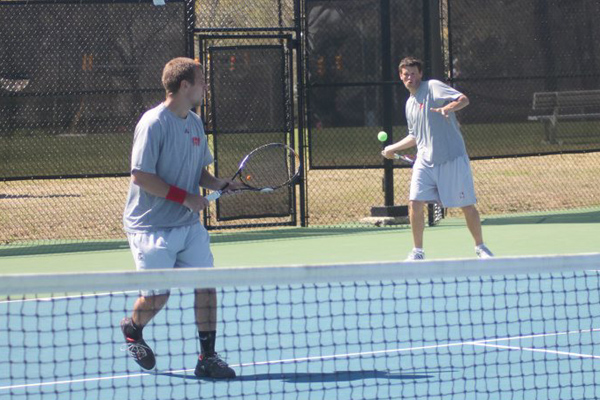 Huntingdon men's tennis completes season sweep of Covenant