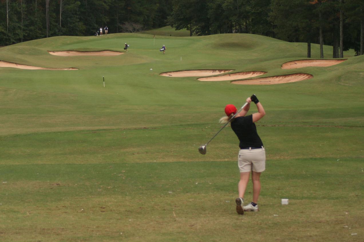 Hamil and Hur pace Huntingdon women in 1st round of Golfweek Fall Preview