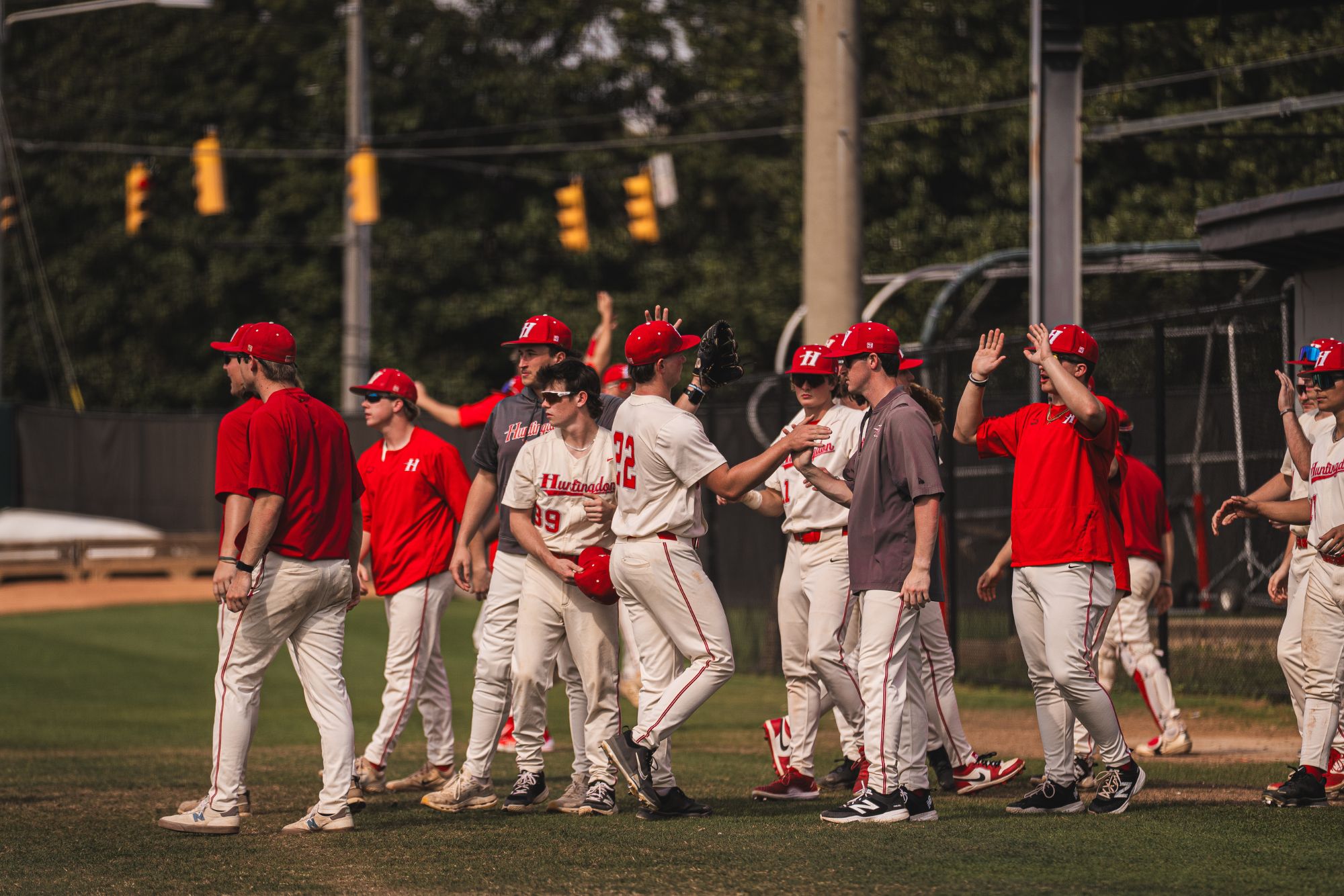 Baseball Sweeps #17 Belhaven On Senior Day To Clinch Conference Series