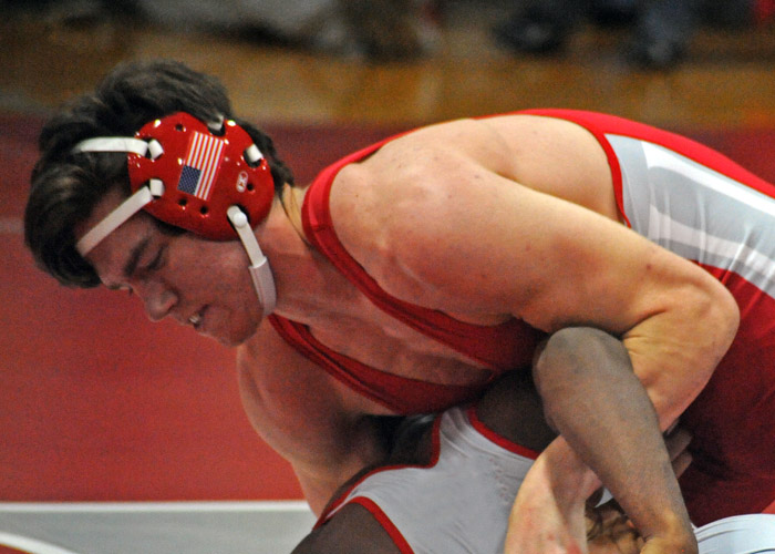 Hawks compete in Central College Under Armour Invitational