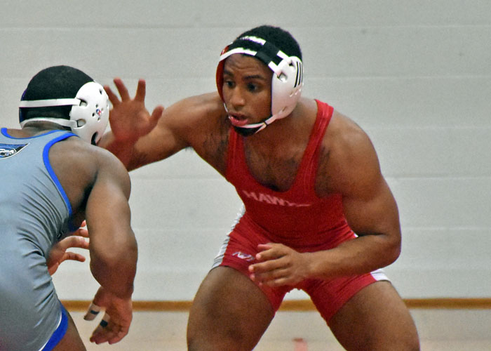 Hawks compete in Central Regional wrestling tournament